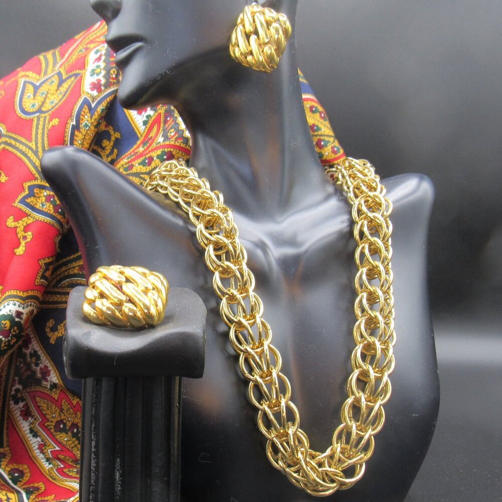 Vintage Gold chain necklace with matching clip on earrings.